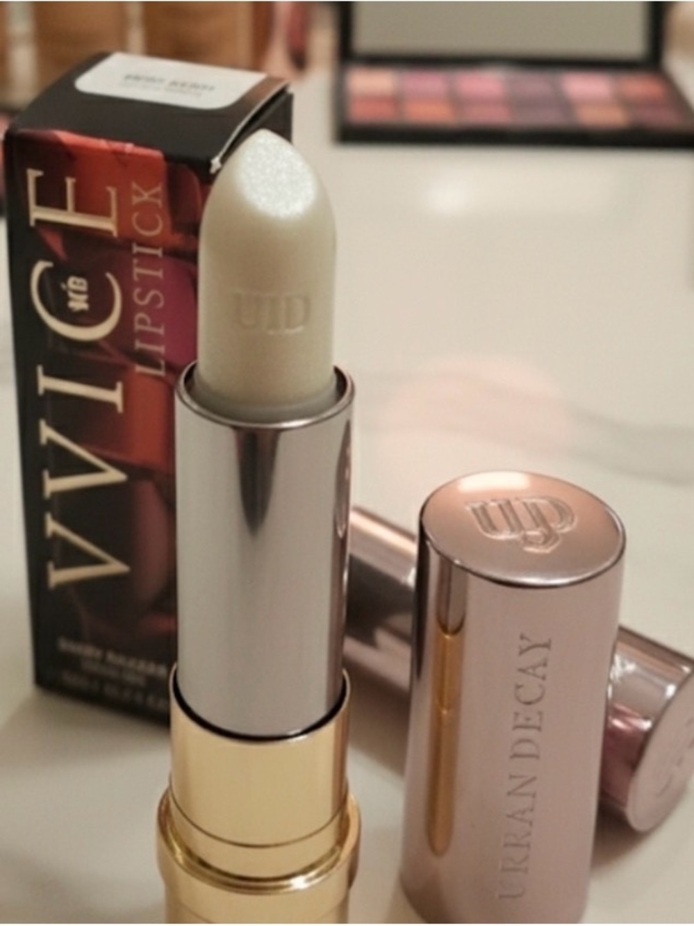 Extremely Rare discontinued Vice Urban Decay  in Bobby Dazzle- NIB